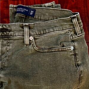 Men’s Abercrombie jeans - dark olive